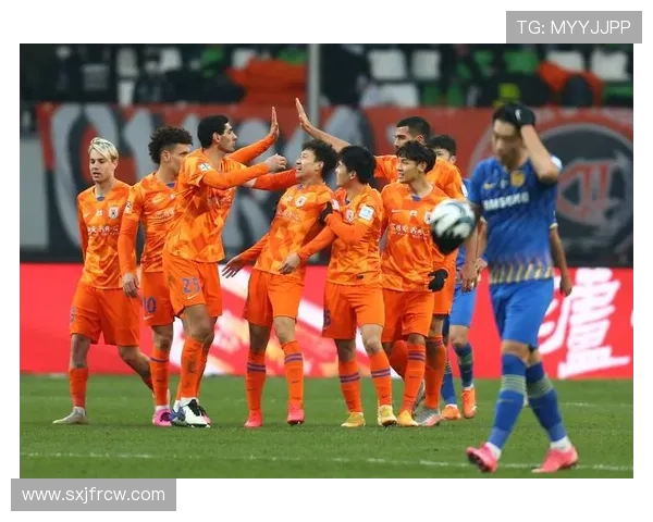 山东泰山身价分化:三将逆势上扬,16 人遭遇 “滑铁卢”(1) 山东泰山身价分化:三将逆势上扬,16 人遭遇 “滑铁卢”(1)