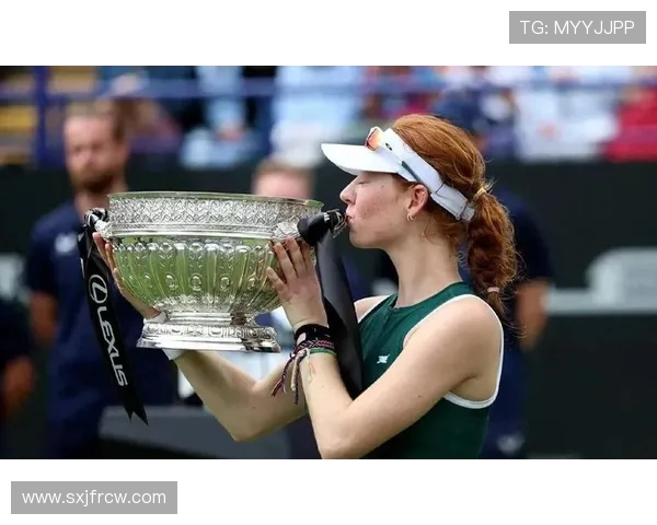 泪洒伊斯特本!菲律宾新星错失四赛点,首冠梦碎仍创历史(1) 泪洒伊斯特本!菲律宾新星错失四赛点,首冠梦碎仍创历史(1)